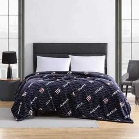 NFL Oversized Blanket - Picture 4 of 6